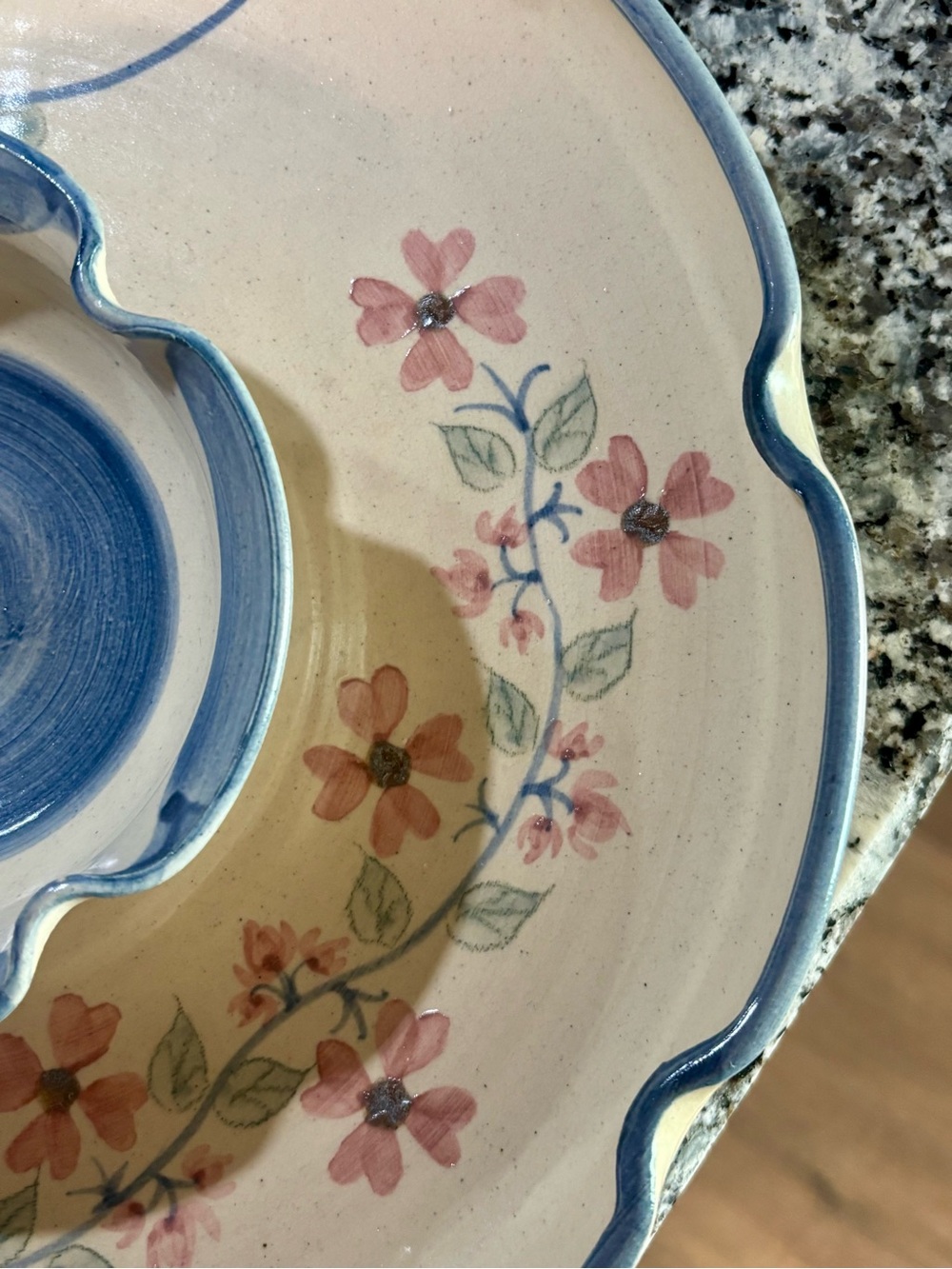 Vintage hand painted floral ceramic chips&dip serving tray - Picture 9 of 11